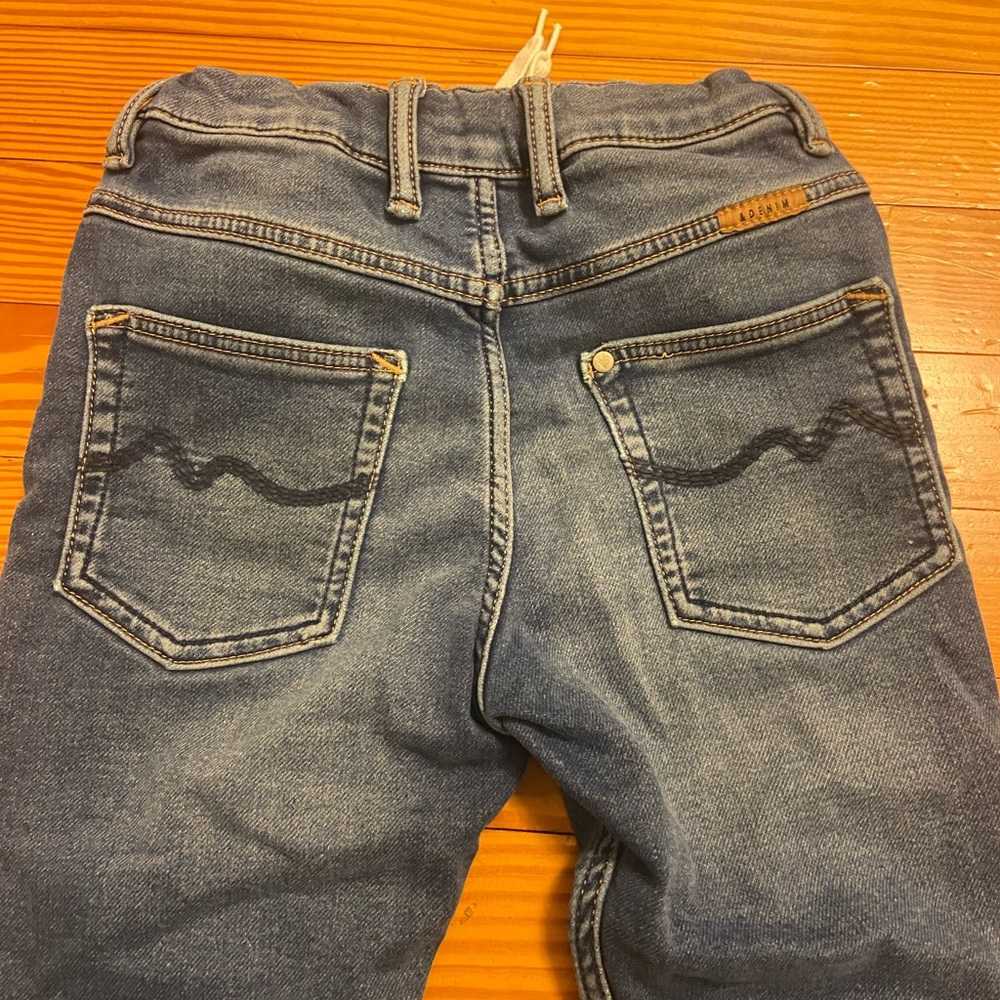 Boys Sweater & Jeans Bundle Hoodie Small 6/7 - Picture 5 of 9